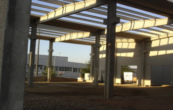 Aperaltadas de hormigón para naves industriales